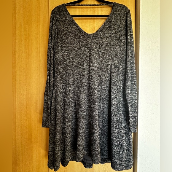 Gray Sweater dress - Picture 2 of 6
